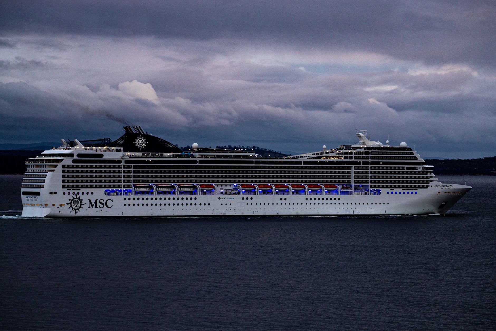 VIVA Cruises Australia: Best Simple Launch with Cruise Traveller